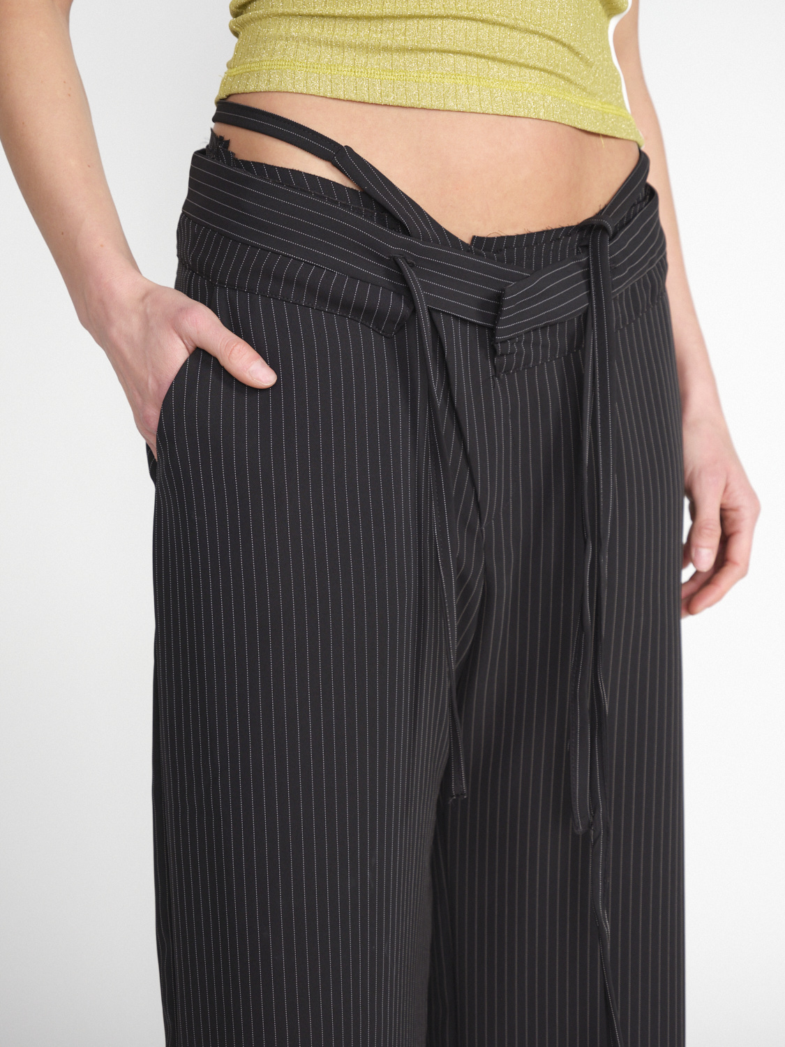 Ottolinger Double Fold Suit - Oversized pinstripe trousers with drawstring  black 34