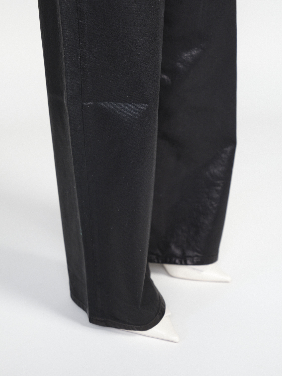 Ganni Wide Leg Denim mit Folien-Design   schwarz 25