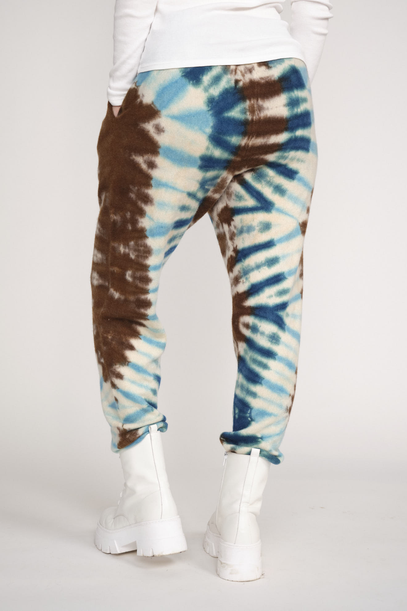 The Elder Statesman zig jogger - jogging style pants in cashmere multi S