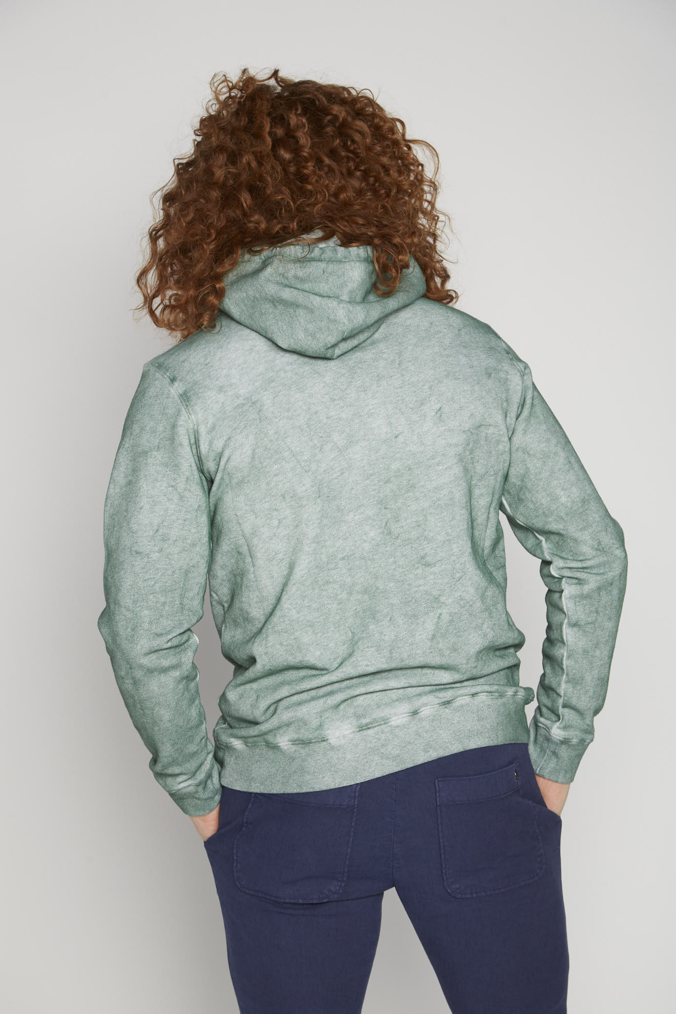 dondup hoodie washed out green branded cotton model rückansicht
