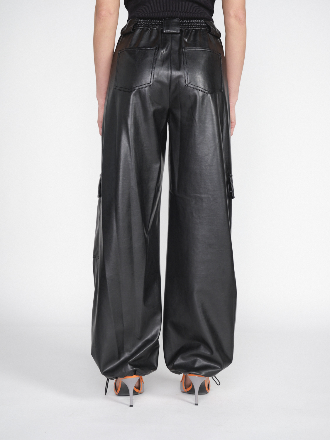 Simkhai Sofia – cargo trousers in fake leather  black 38