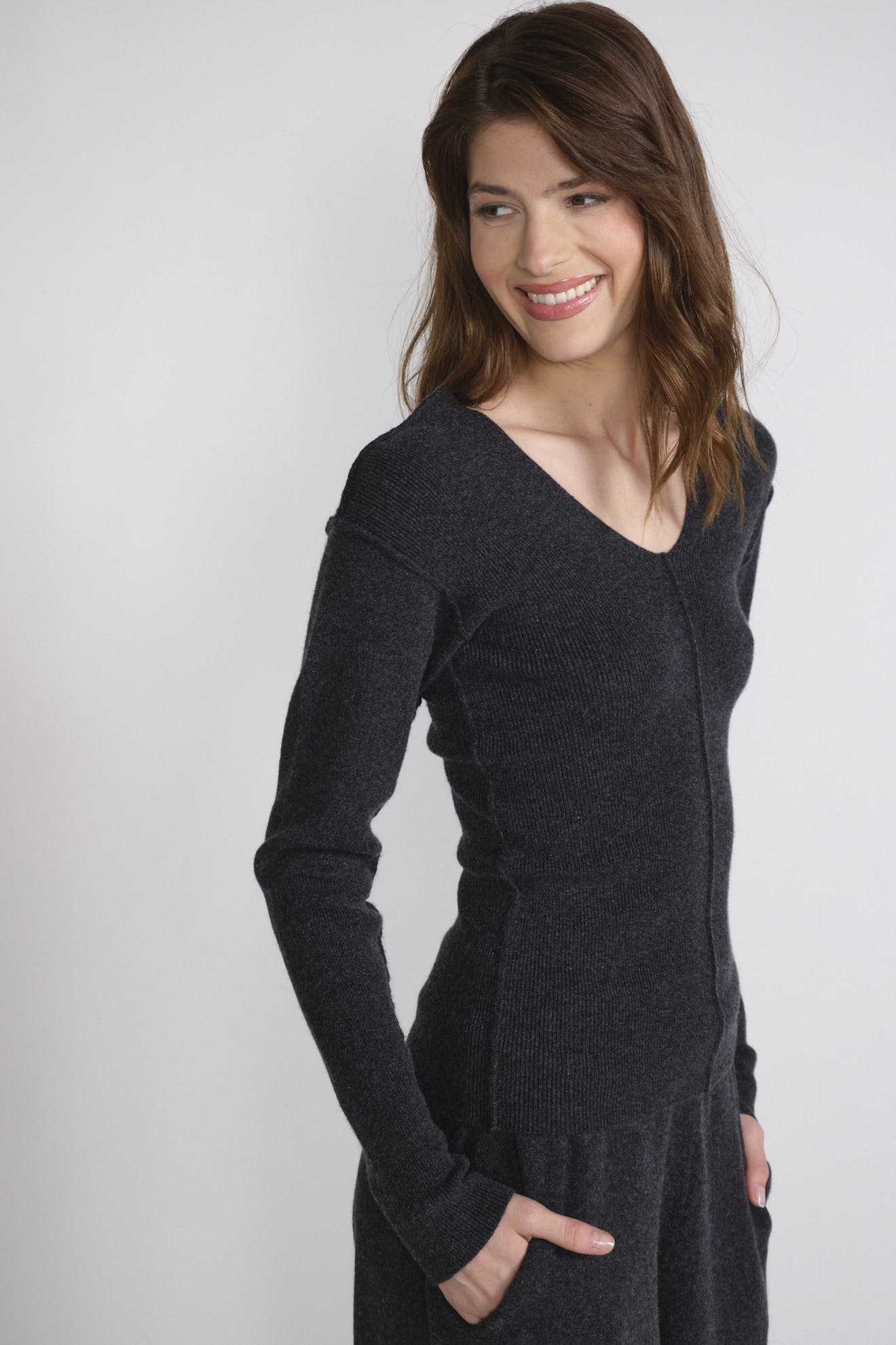 Extreme Cashmere n° 253 Lady - Figure-hugging cashmere jumper Extreme Cashmere n° 253 Lady - Figure-hugging cashmere jumper