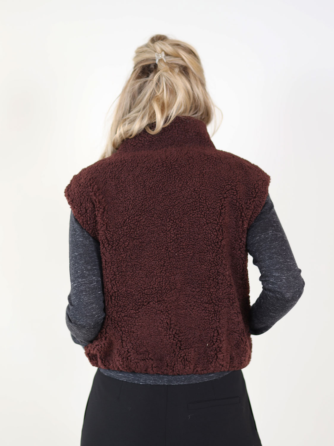 Betta Corradi Smanicato – Weste in Felloptik  bordeaux S