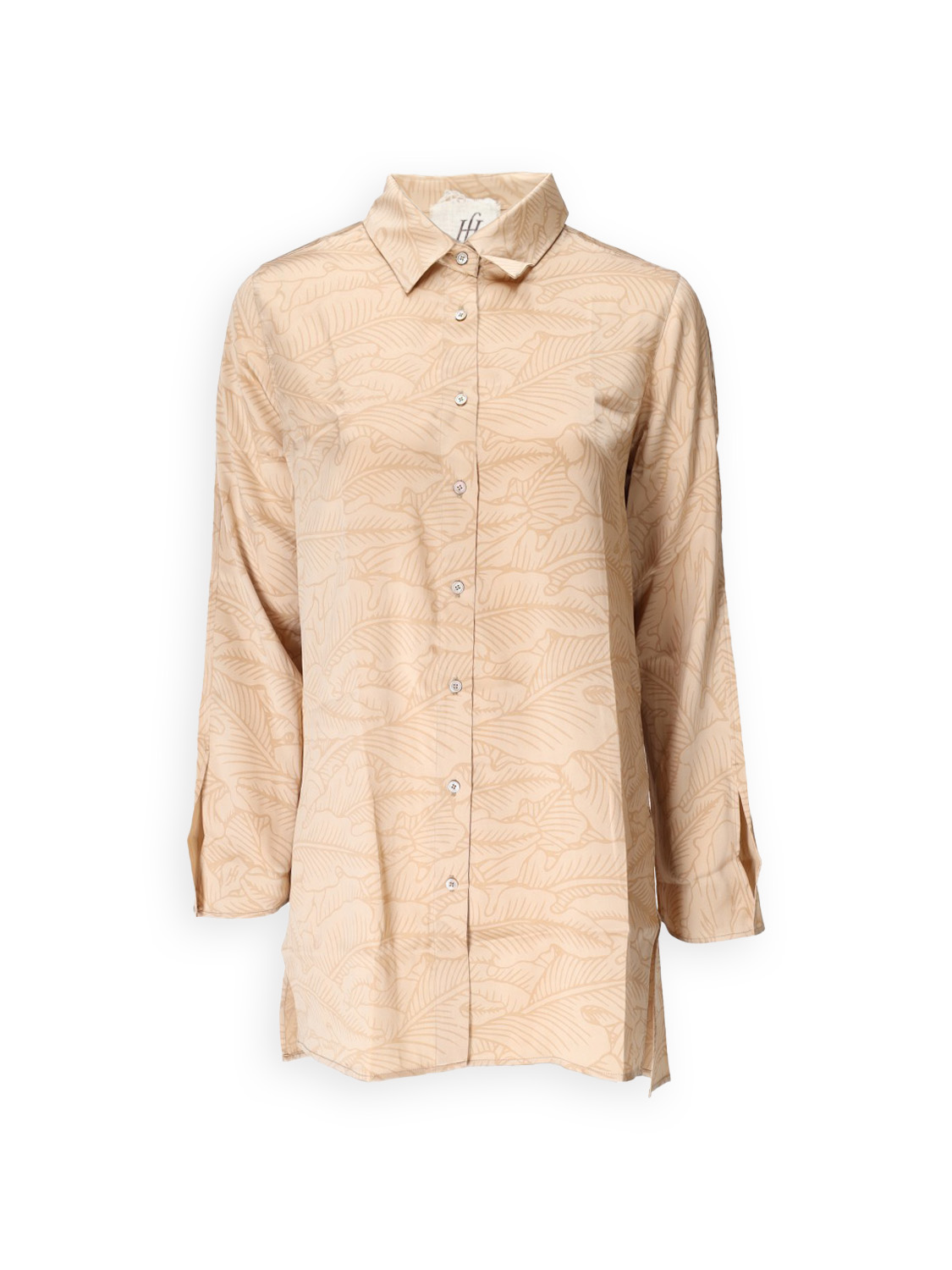 Dura Ingadi – silk blouse with floral pattern 