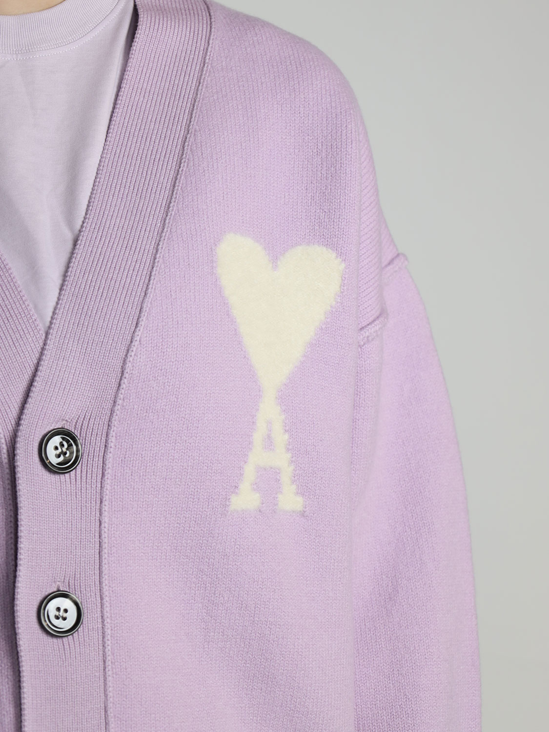 Ami Paris ADC Cardigan aus Wolle flieder L Ami Paris ADC Cardigan aus Wolle flieder L