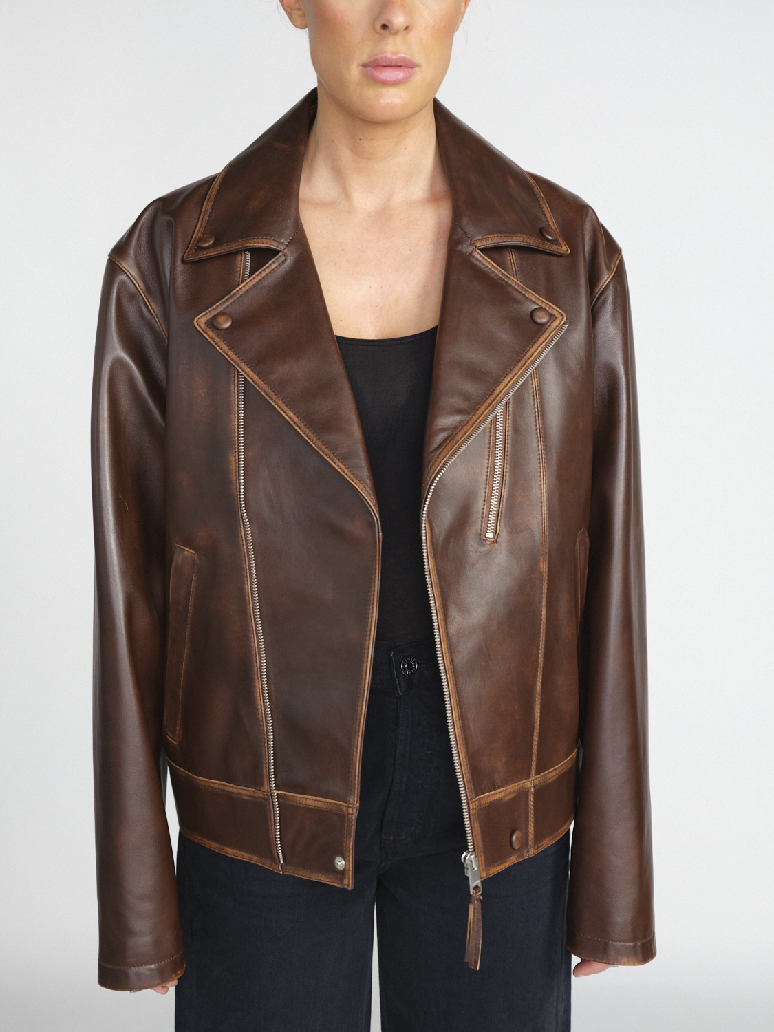 Arma Marius – Oversized leather jacket in a used look  brown 48