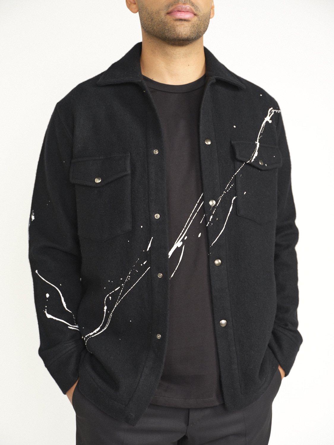Avant Toi Jacke mit Taschen und Printdruck aus Merinowolle schwarz XL