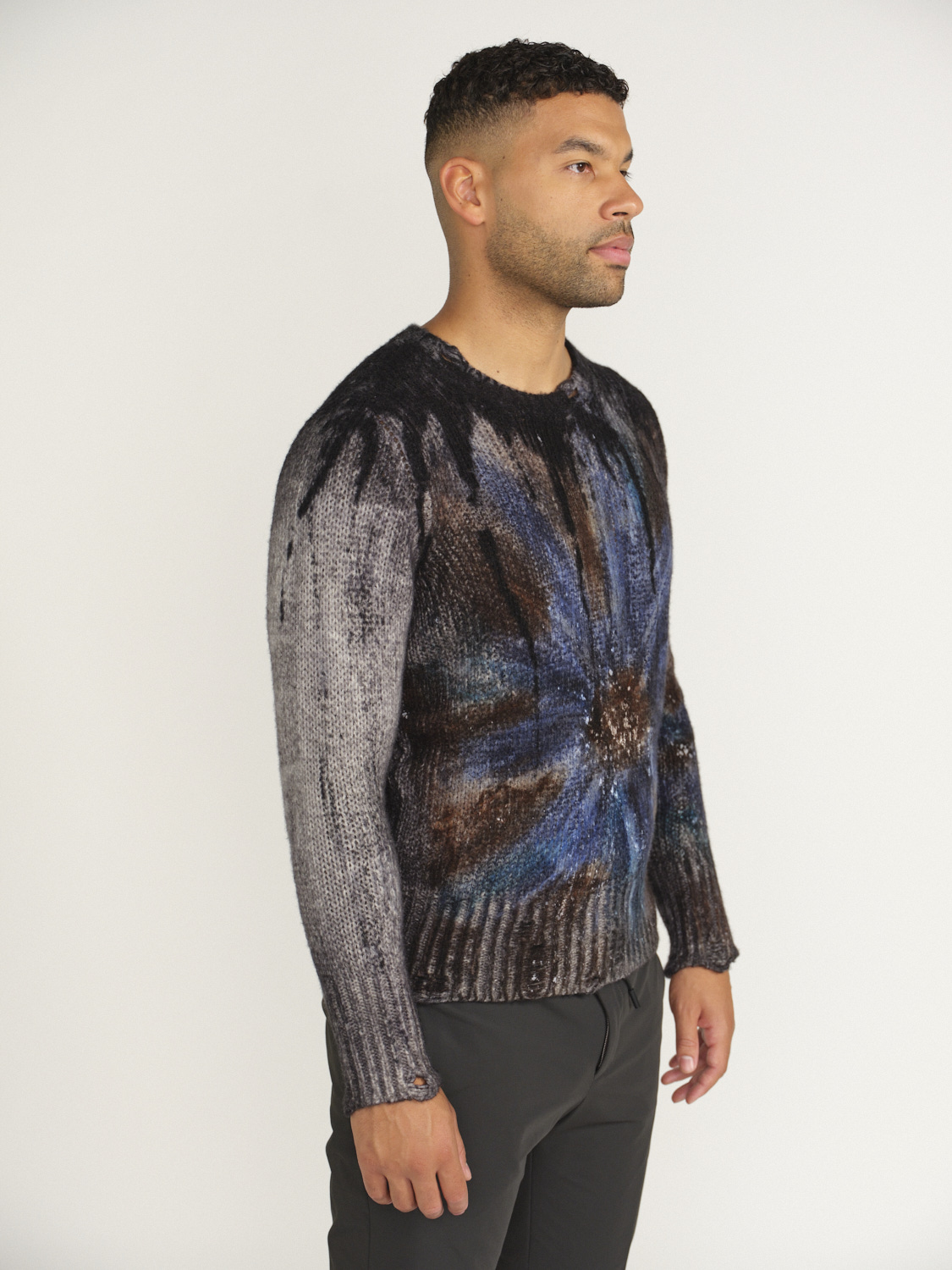 Avant Toi Cashmere long sleeve sweater with batik design blue L