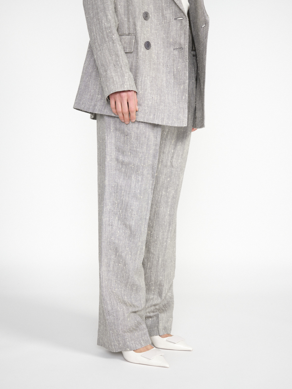 Iris von Arnim Lissandra – trousers made from a linen-silk mix  khaki 36