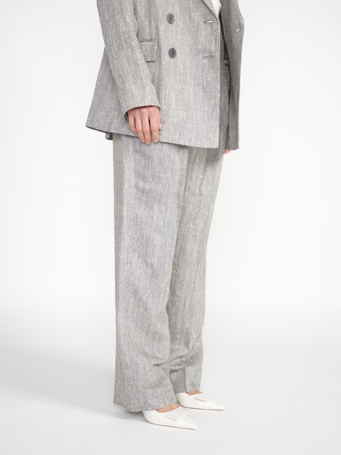 Iris von Arnim Lissandra – trousers made from a linen-silk mix 36 khaki Iris von Arnim Lissandra – trousers made from a linen-silk mix 36 khaki