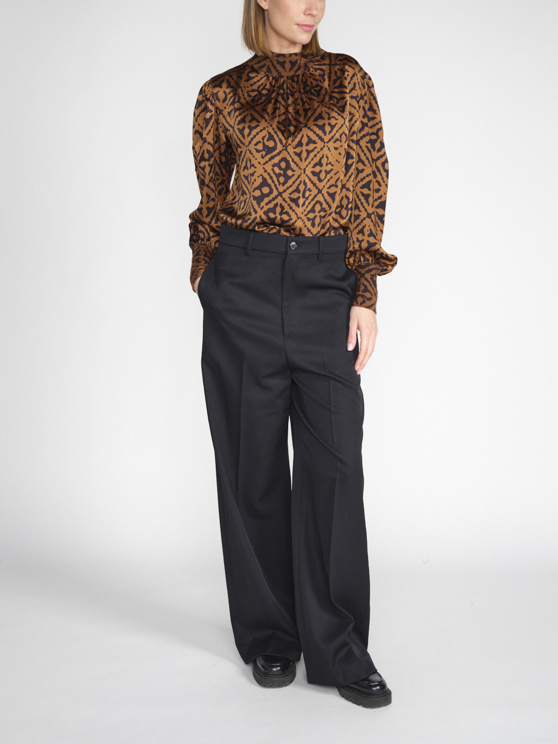 friendly hunting Call Eyes of Marrakesh - Silk blouse with ornamental print  multi L