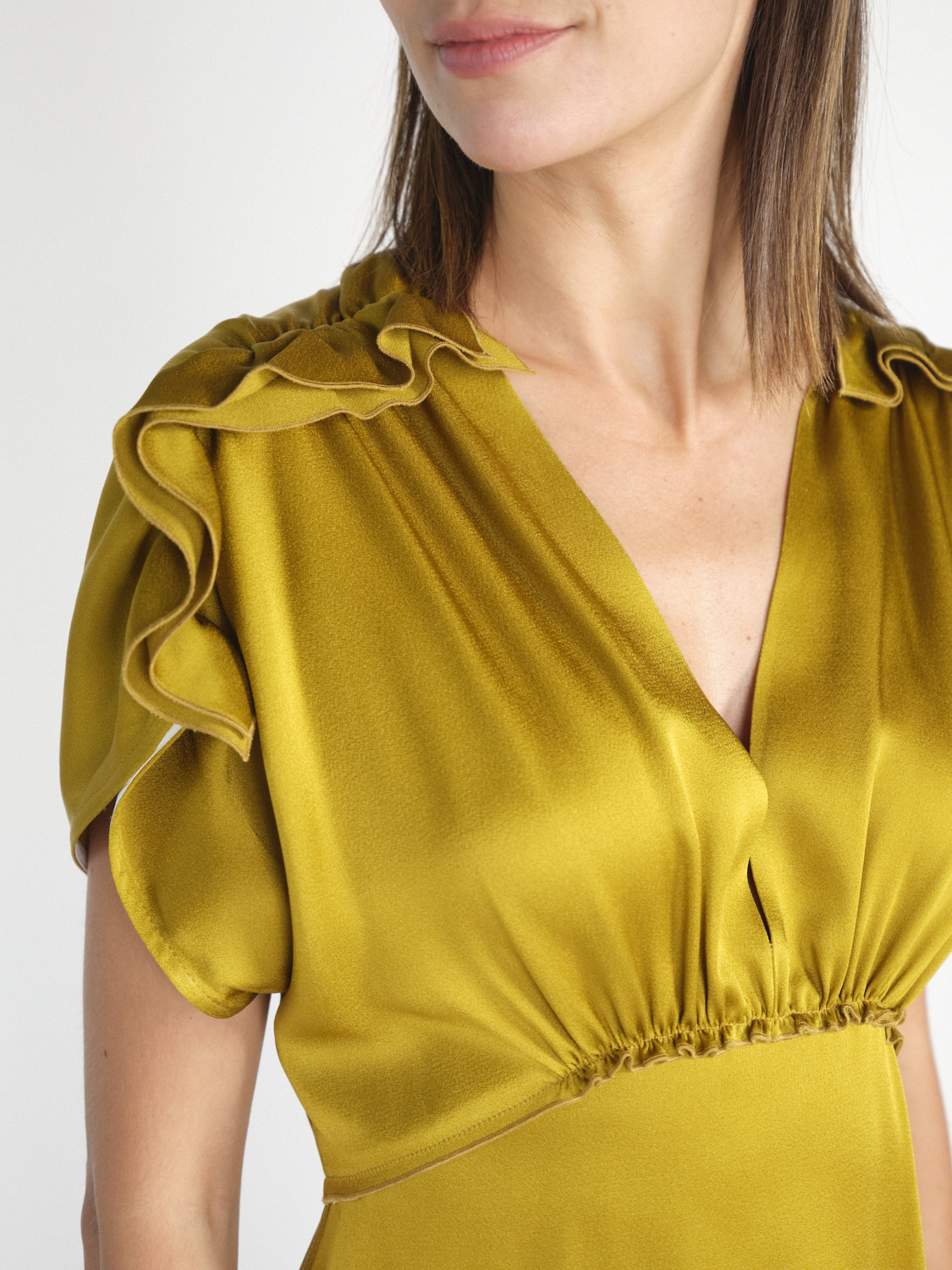 Victoria Beckham Midi dress made of satin silk crepe 36 gold Victoria Beckham Midi dress made of satin silk crepe 36 gold