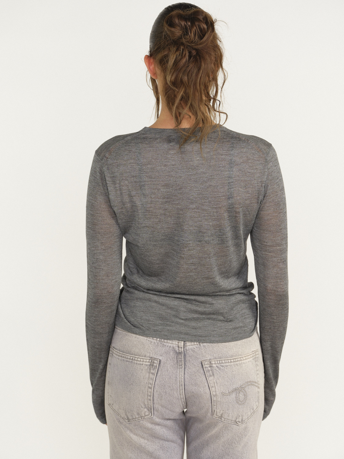 Nili Lotan Candice Sweater - Camisa de seda de manga larga gris L