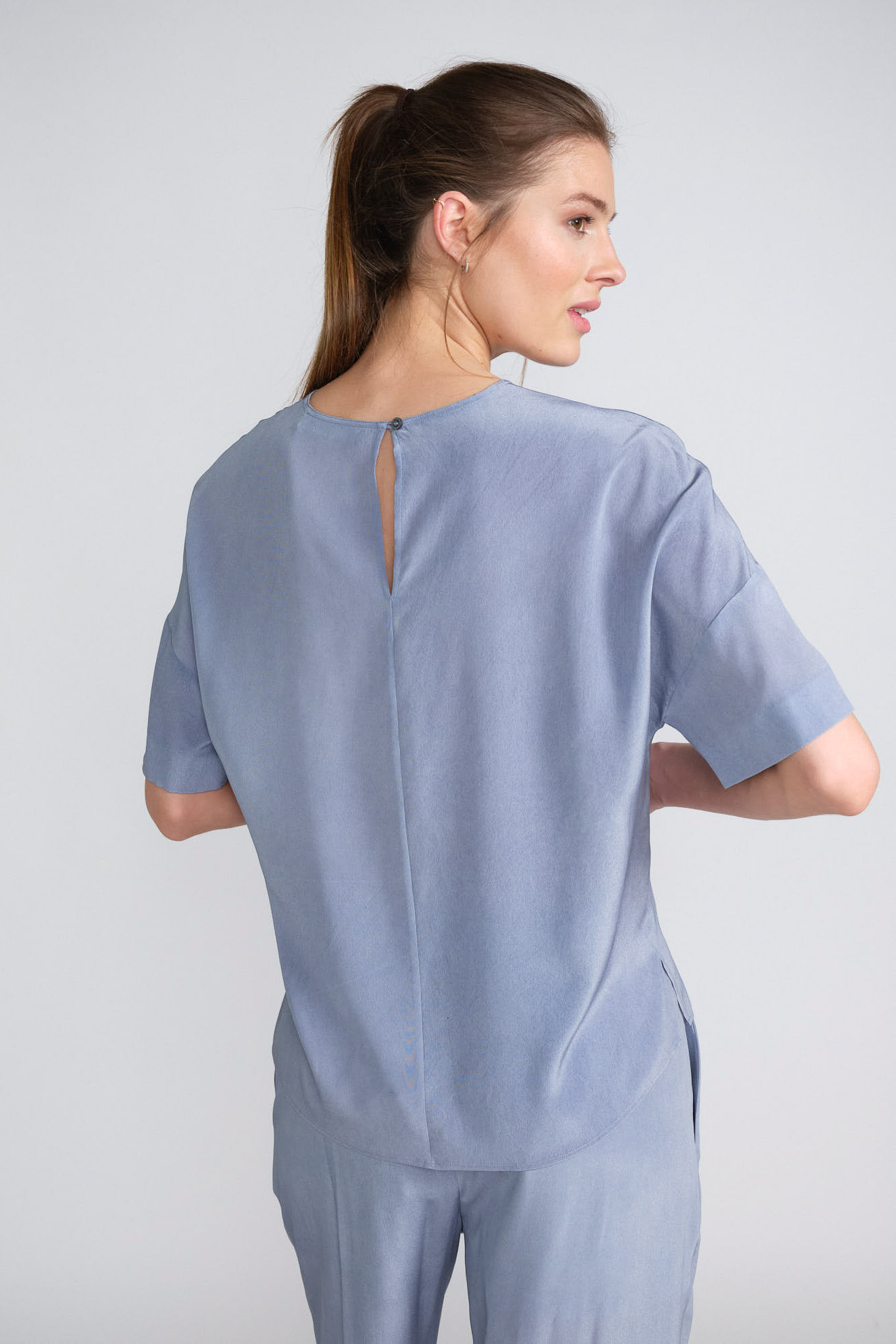 iris von Arnim blouse blue plain silk model back