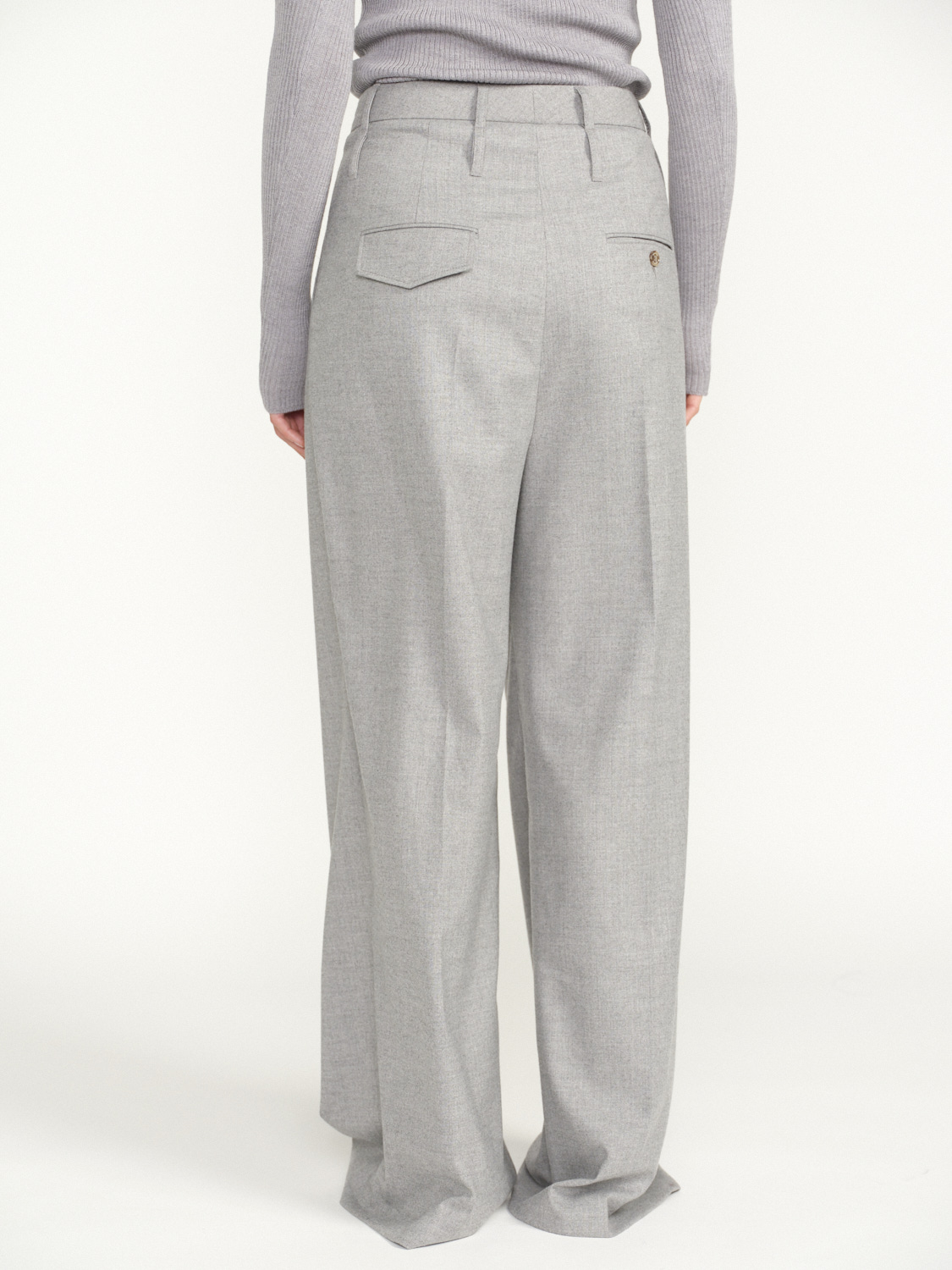 Seductive Giselle - pleated wool trousers grey 40