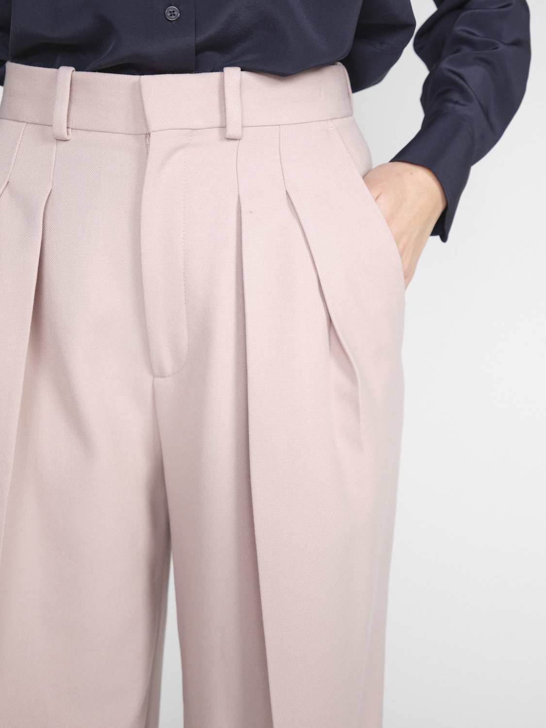 Victoria Beckham Double Pleat Trouser - Pantalon à pinces en laine vierge mélangée   rose 34