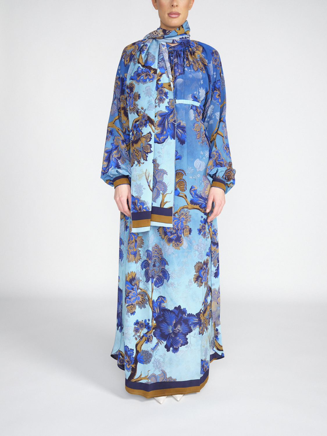 Silk maxi dress with floral design 