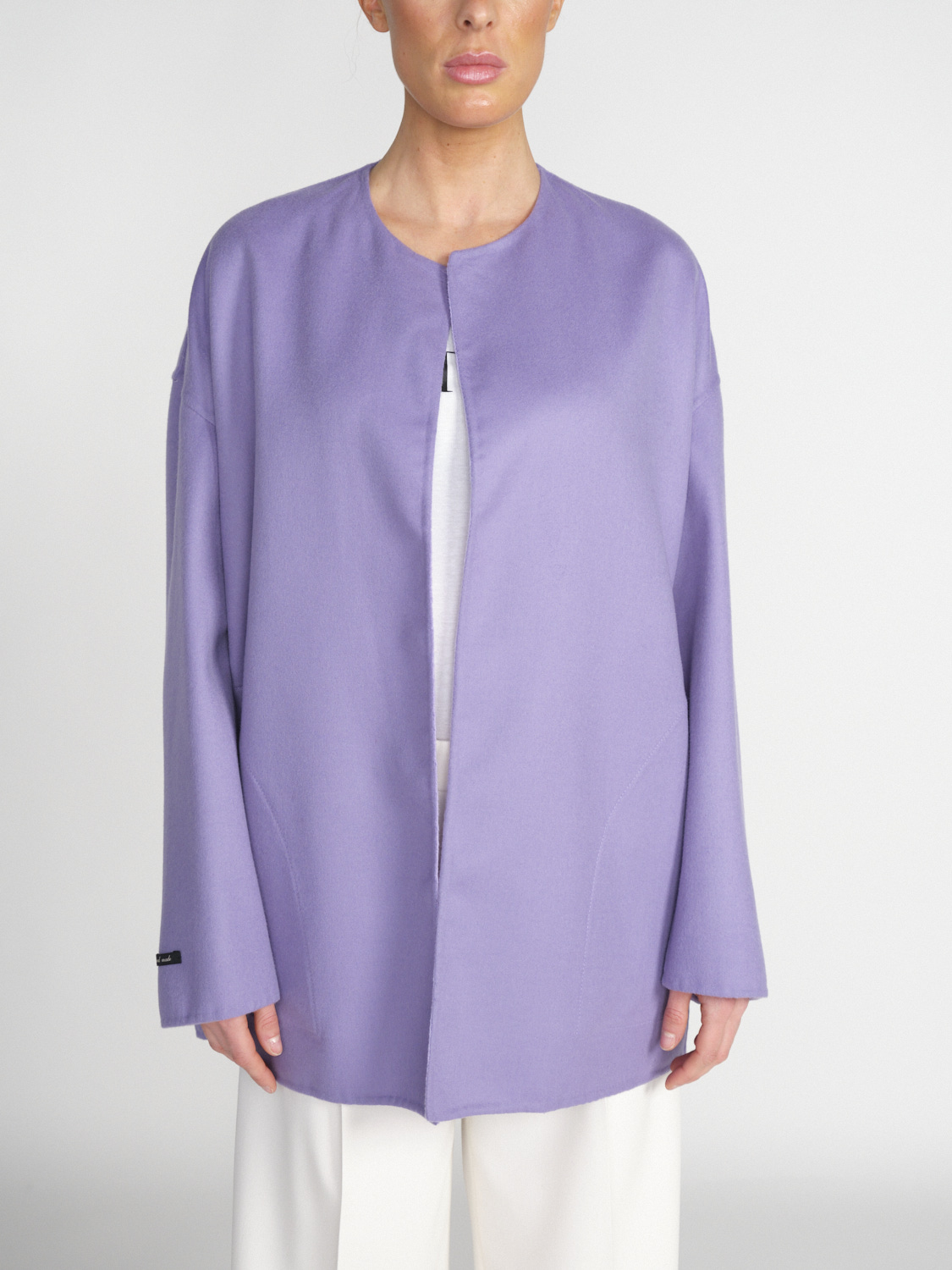 manzoni 24 Lightweight asymmetric jacket made of wool  lila 36