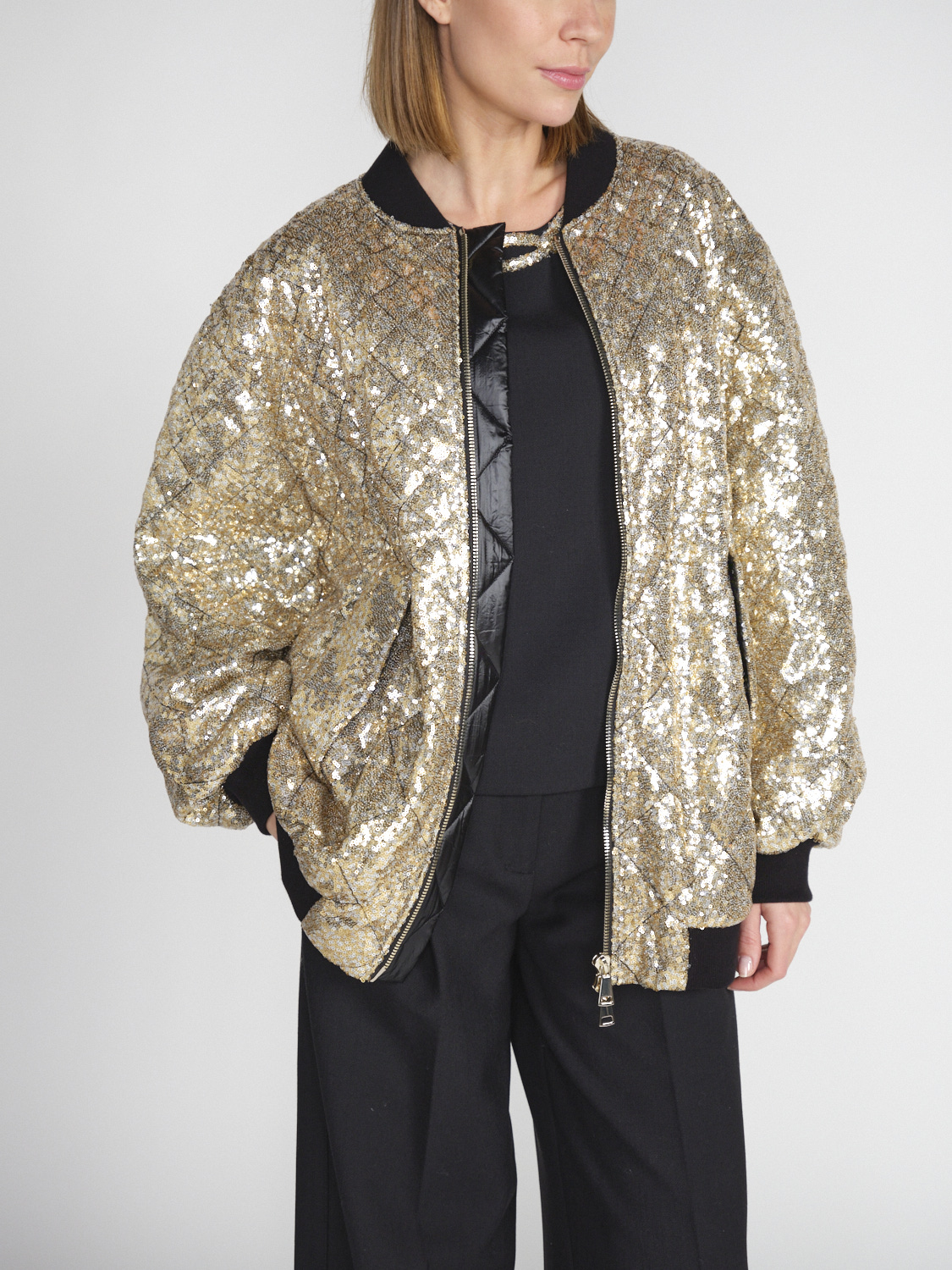 Dorothee Schumacher Shimmering Attraction - Bomber jacket with diamond quilting and sequins  gold M