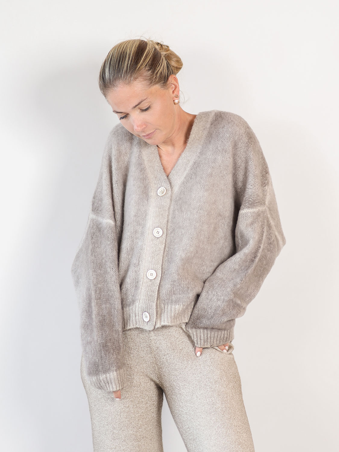 Avant Toi Cardigan aus Cashmere-Seiden-Mix  taupe S