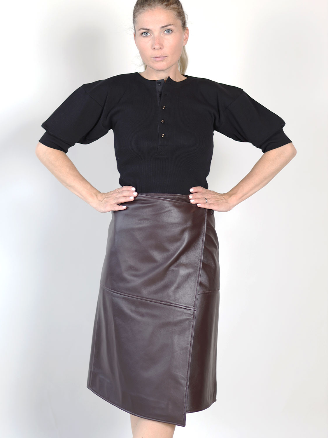 Isa – Leather wrap skirt