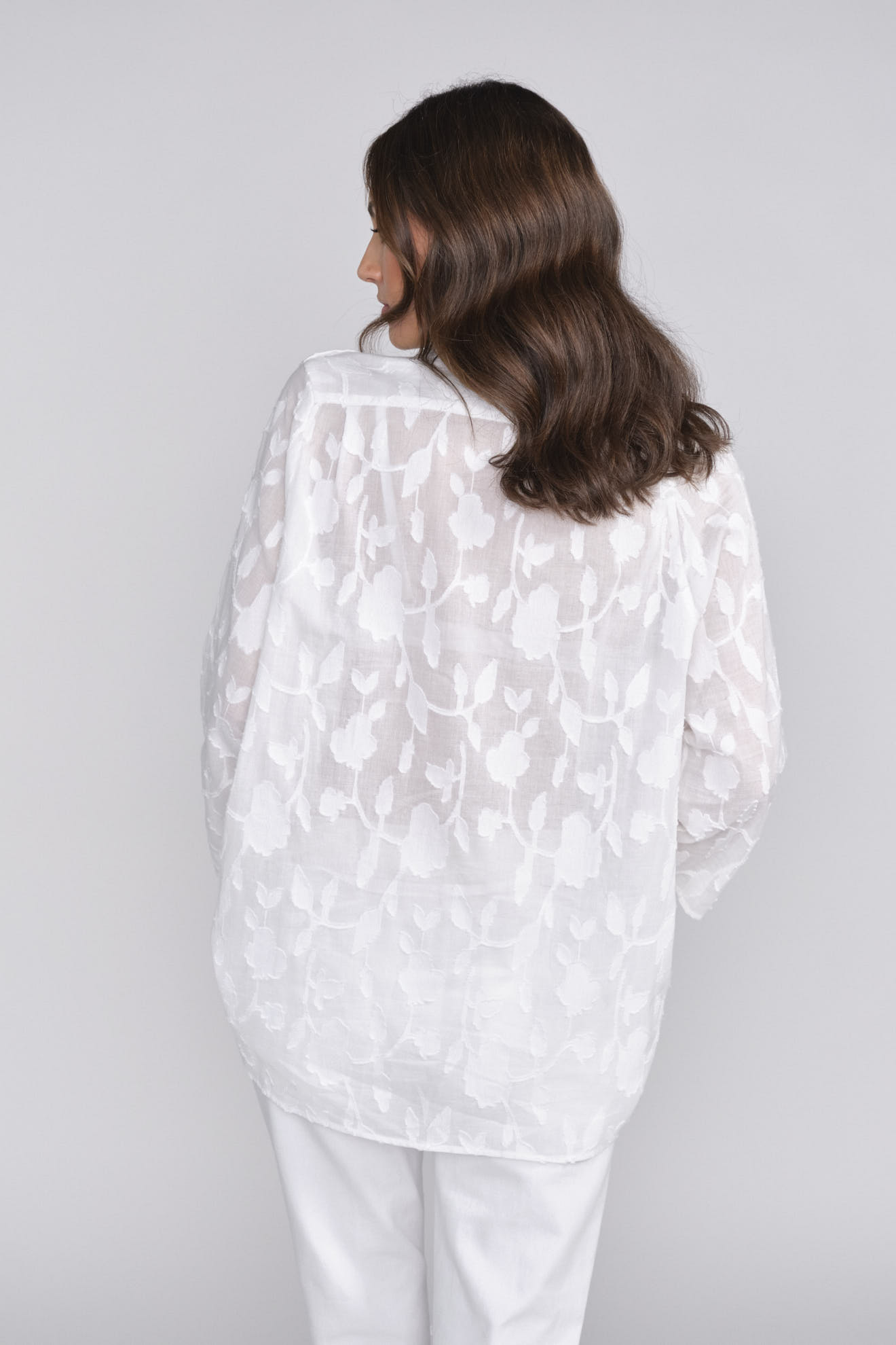 Larens Wide cut blouse with floral pattern in cotton white 36