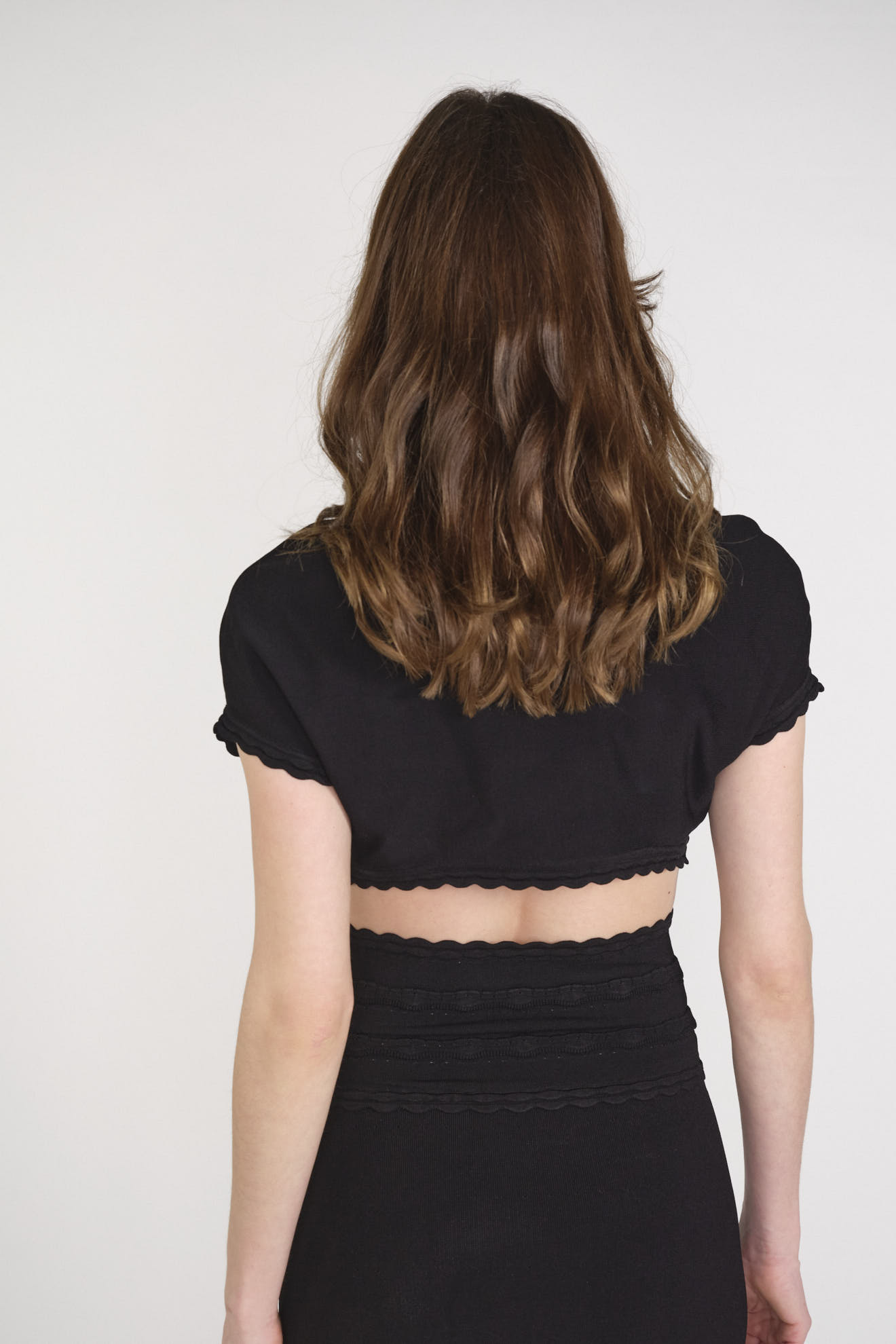 Victoria Beckham Cropped Short Sleeve Top - Camiseta corta con detalles ondulados negro L