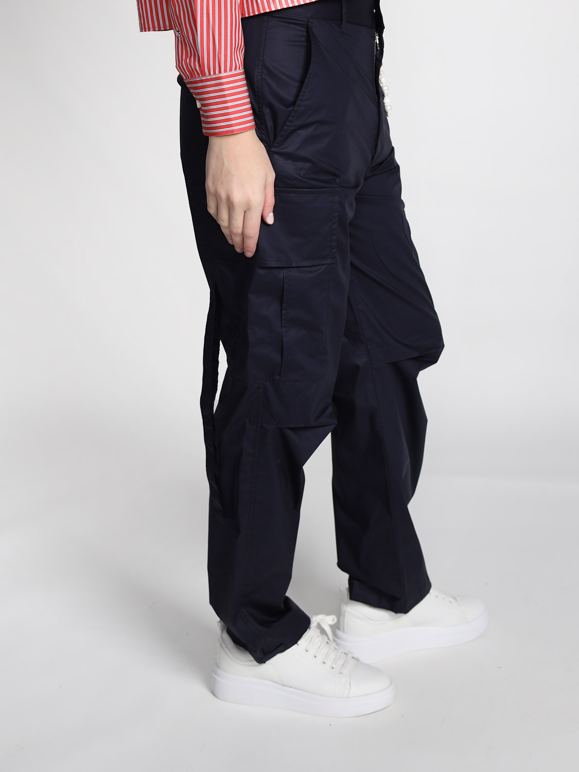 Darkpark Saint - Hose mit Perlenanhänger navy 46