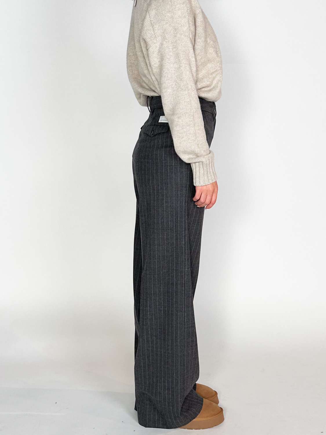 nine in the morning Karen – Hose im klassischem Nadelstreifen Design grau 26 nine in the morning Karen – Hose im klassischem Nadelstreifen Design grau 26