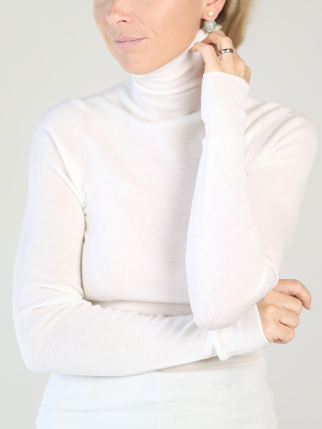 Dorothee Schumacher Rollkragenpullover aus feinem Strick 36 weiß Dorothee Schumacher Rollkragenpullover aus feinem Strick 36 weiß