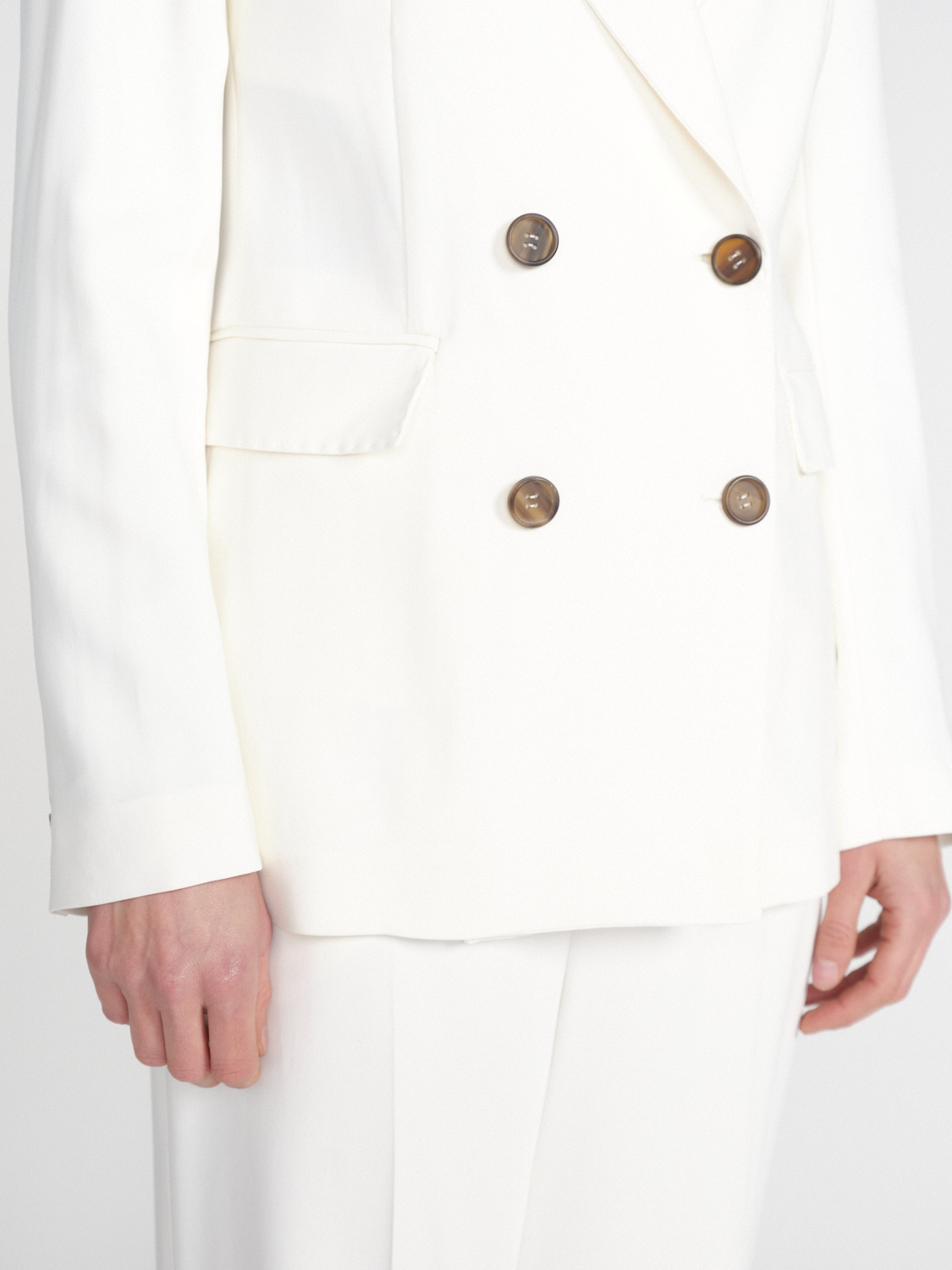 Lorena Antoniazzi Double-breasted blazer with stretch  white 34