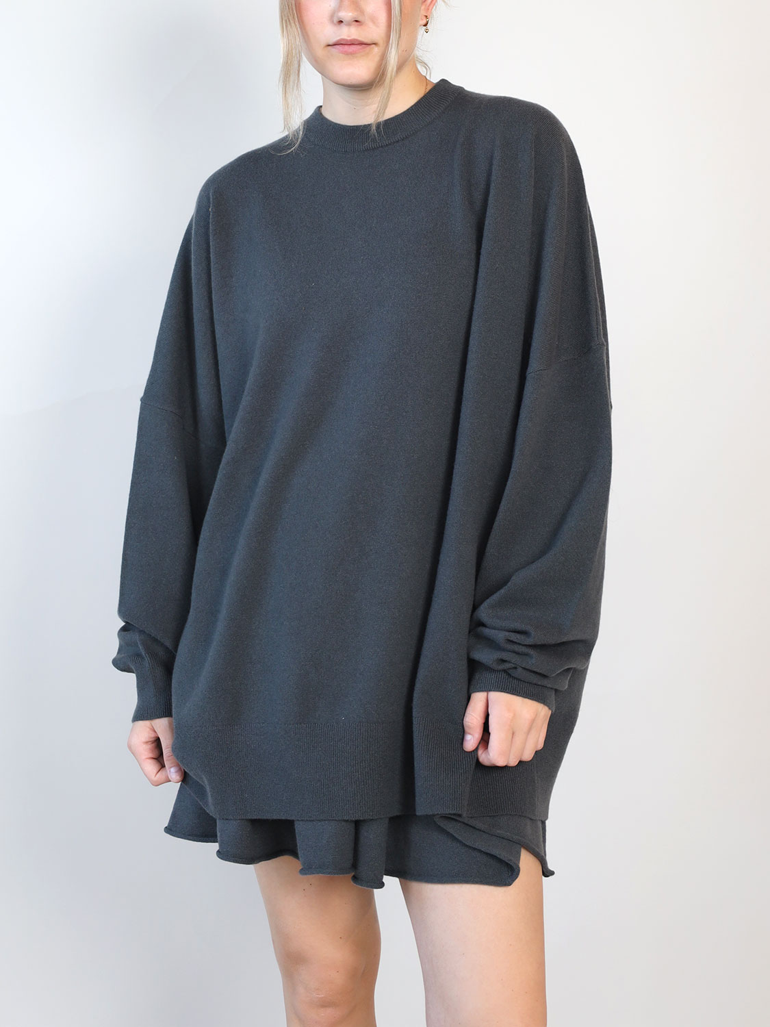 Extreme Cashmere N°246 Juna – Oversized Cashmere Pullover anthrazit Taille unique