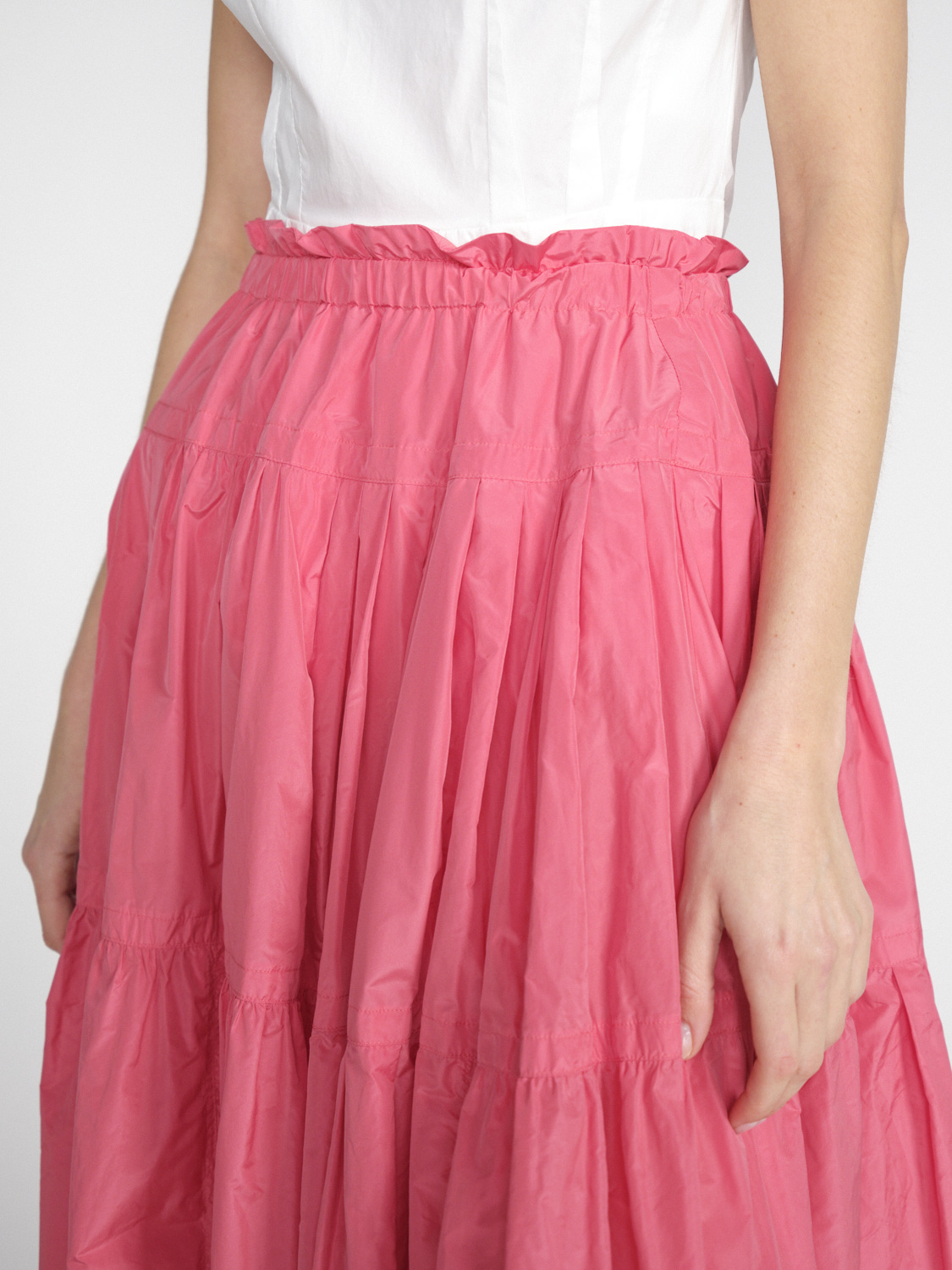 Odeeh Voluminous tiered skirt made from carved fabric  pink 34