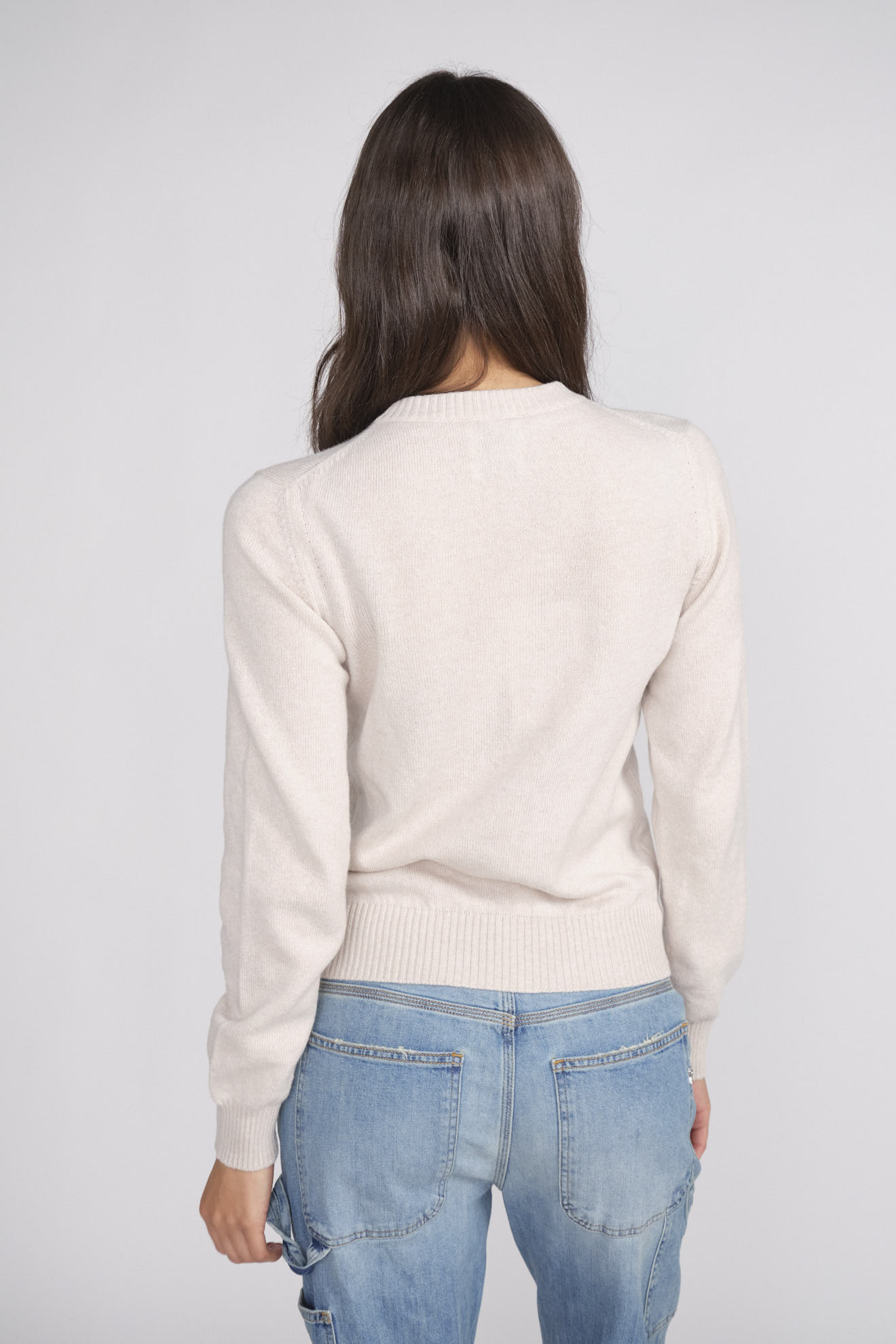 Barrie 3D Cashmere Logo Round-Neck Jumper - Knitted sweater with cashmere logo patch Barrie 3D Cashmere Logo Round-Neck Jumper - Knitted sweater with cashmere logo patch