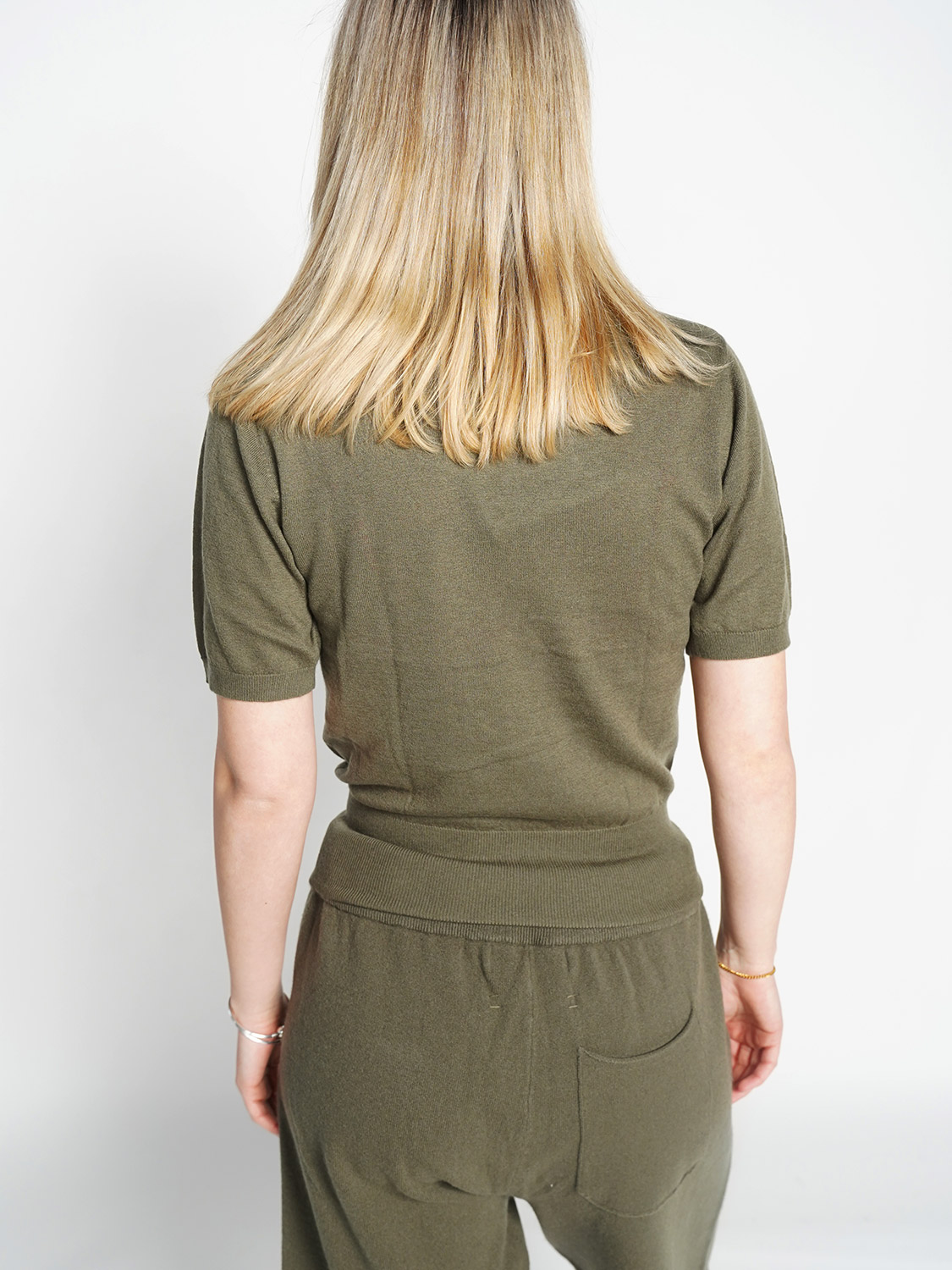 Extreme Cashmere n°416 Noor – T-Shirt aus Cashmere khaki One Size Extreme Cashmere n°416 Noor – T-Shirt aus Cashmere khaki One Size