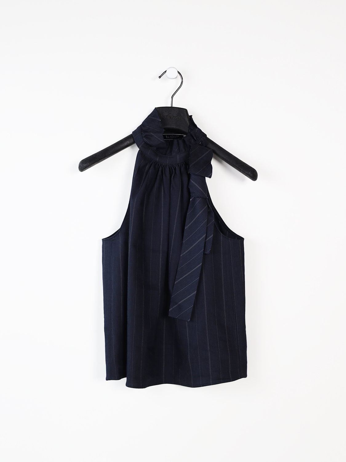Modern – Top with bow detail