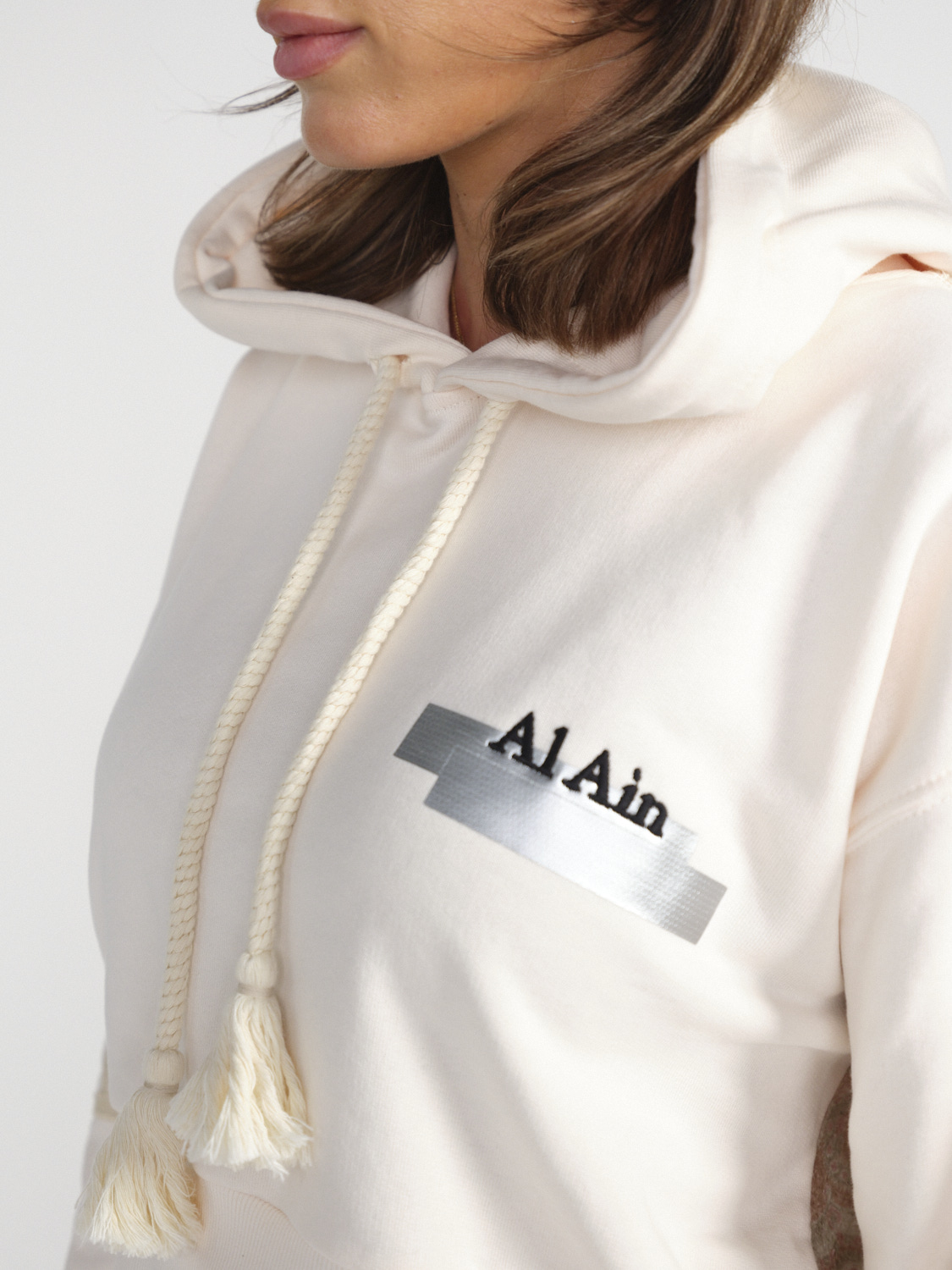 Al Ain Ahox - Felpa con cappuccio con motivo  creme S/M