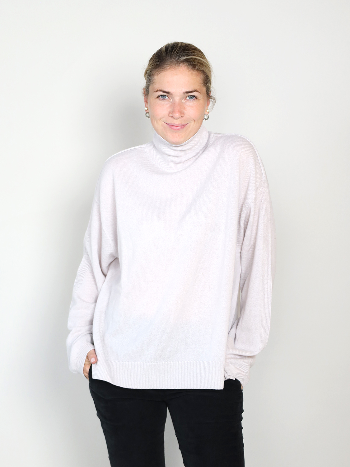 Van Kukil High neck cashmere sweater creme XS
