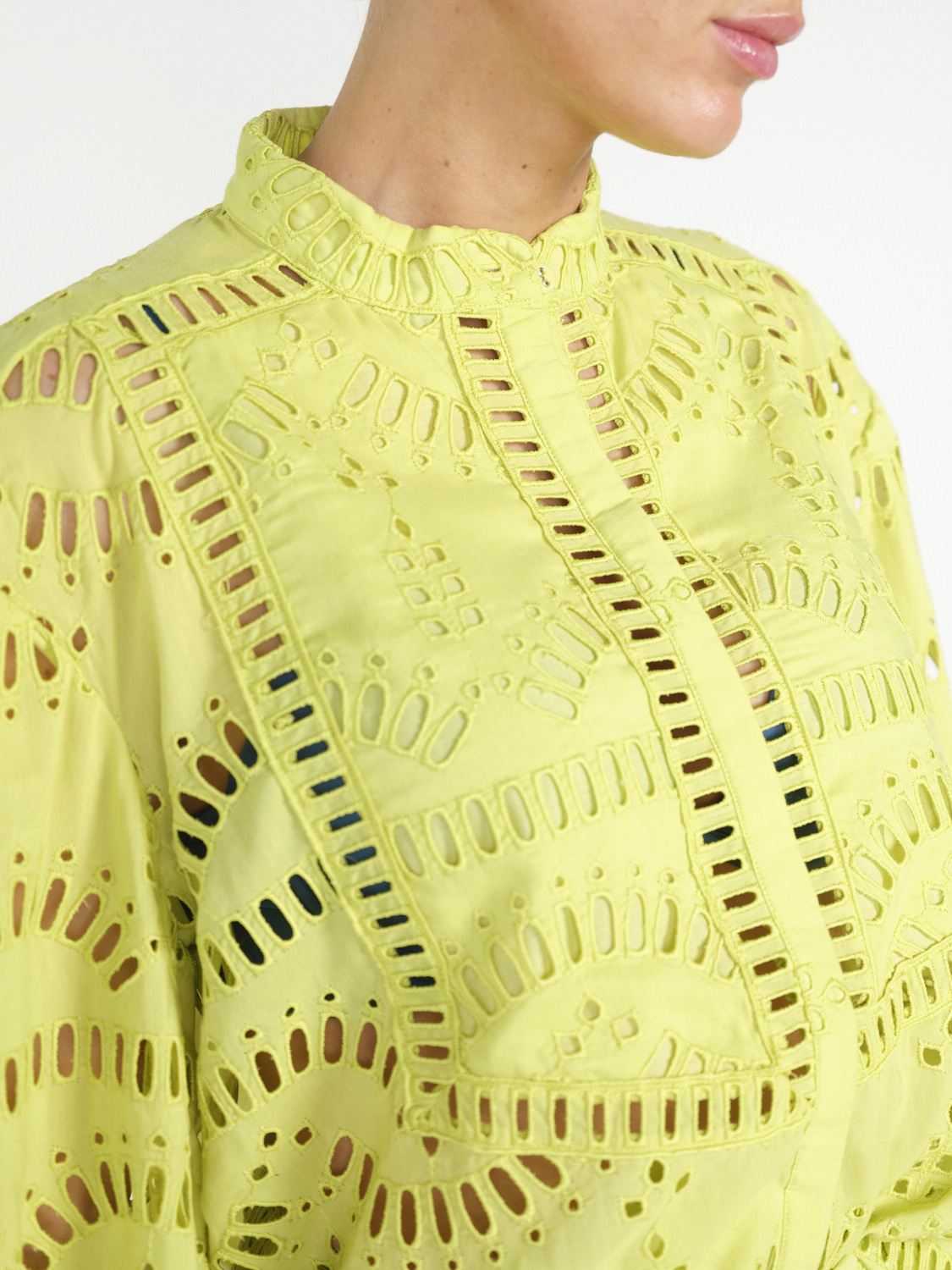 Charo Ruiz Bluse mit gesticketem Loch Muster   verde XS