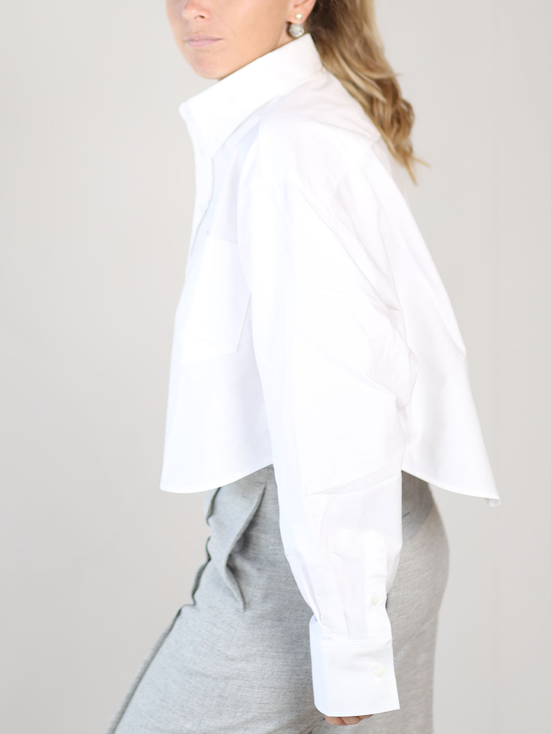 Ami Paris  Cropped shirt with logo detail white 32