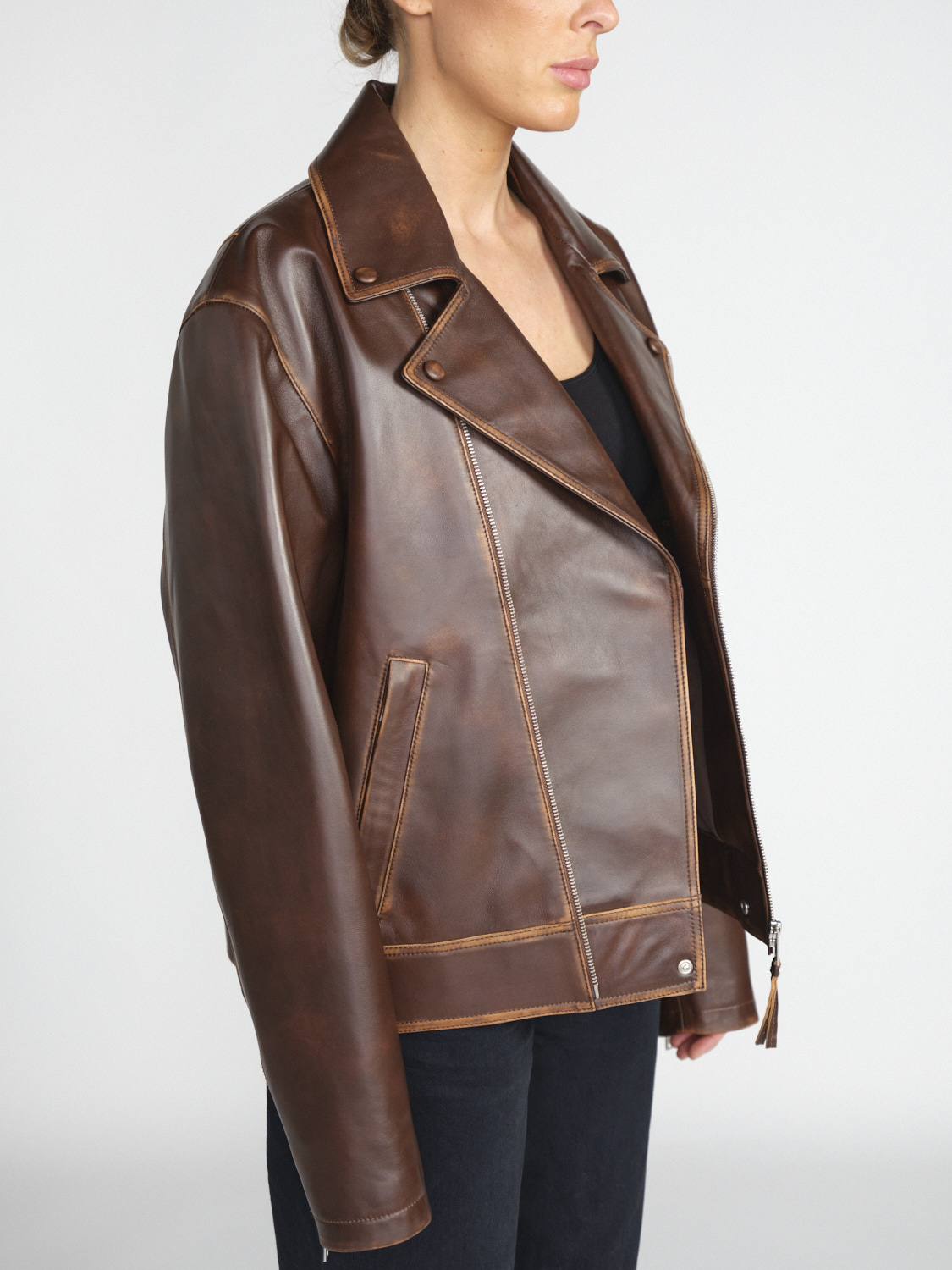 Arma Marius – Oversized leather jacket in a used look  brown 50