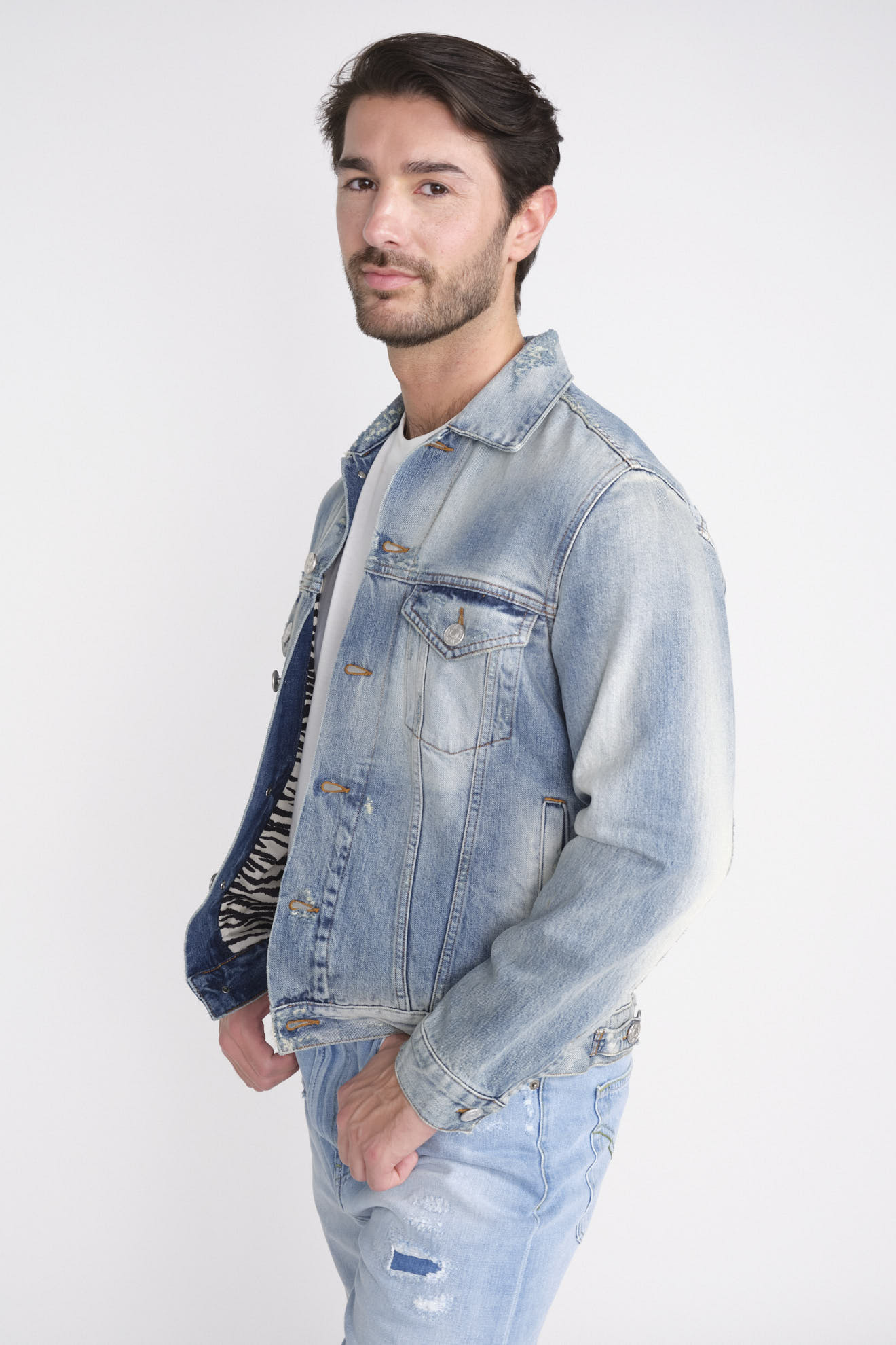 PT Torino Light wash cotton back print denim jacket blue 48