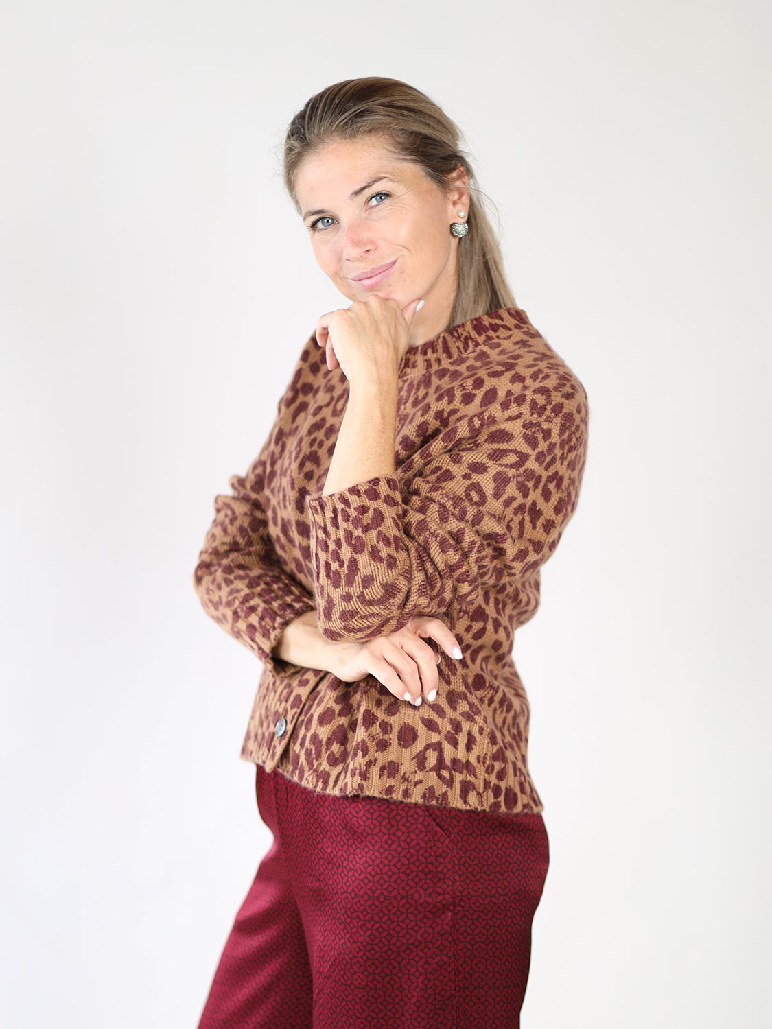 friendly hunting Cashmere-Strickjacke mit Leo-Print bordeaux S