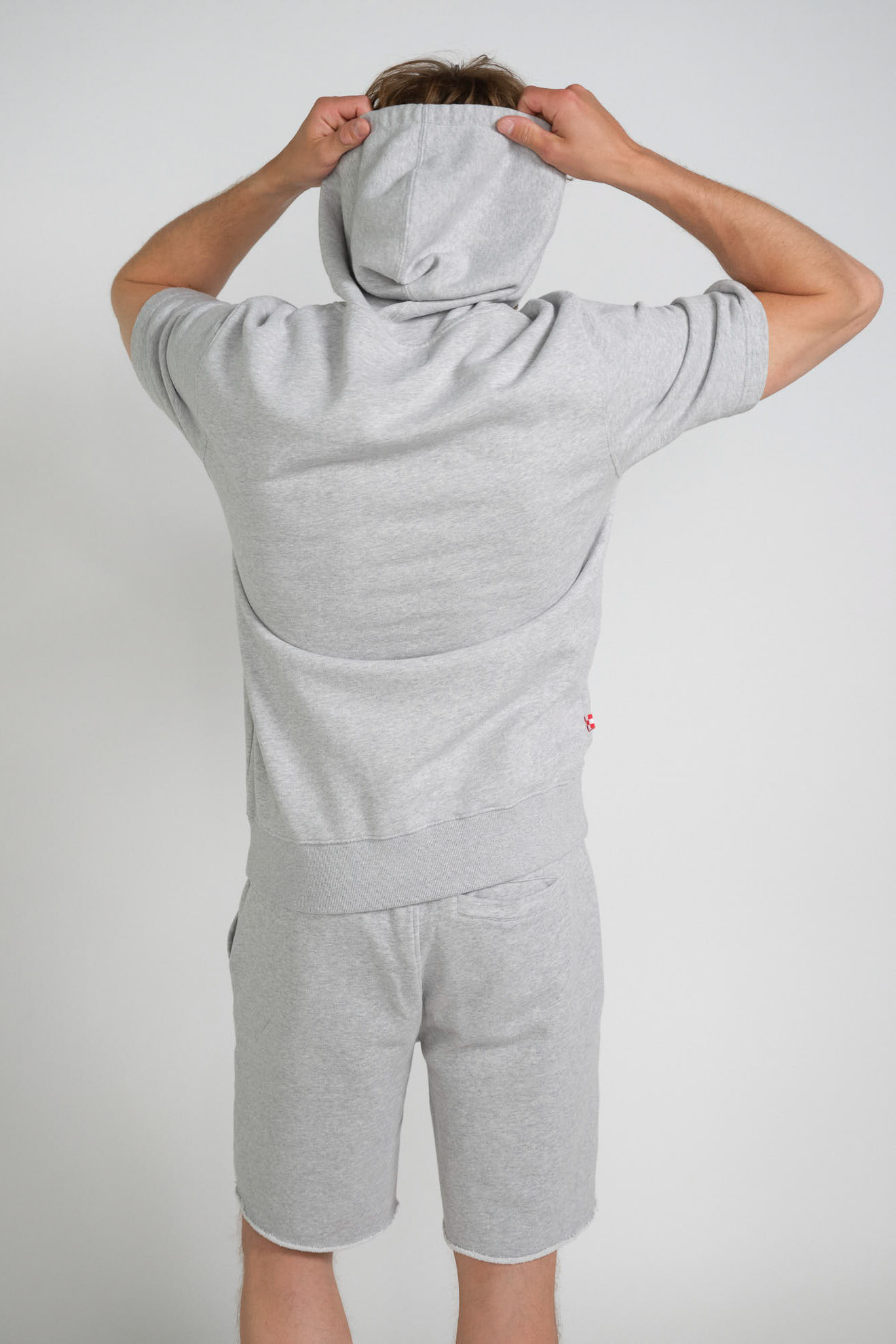 st. barth hoodie grau branded baumwolle model rückansicht
