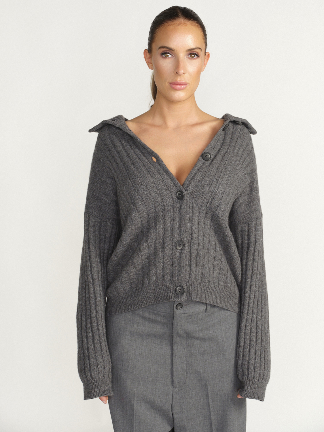 Gitta Banko Scarlett - cashmere turtleneck cardigan with chest pocket grey XS/S