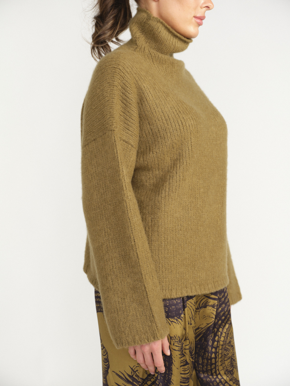 friendly hunting Cashmere silk blend knit sweater with stand up collar brown S