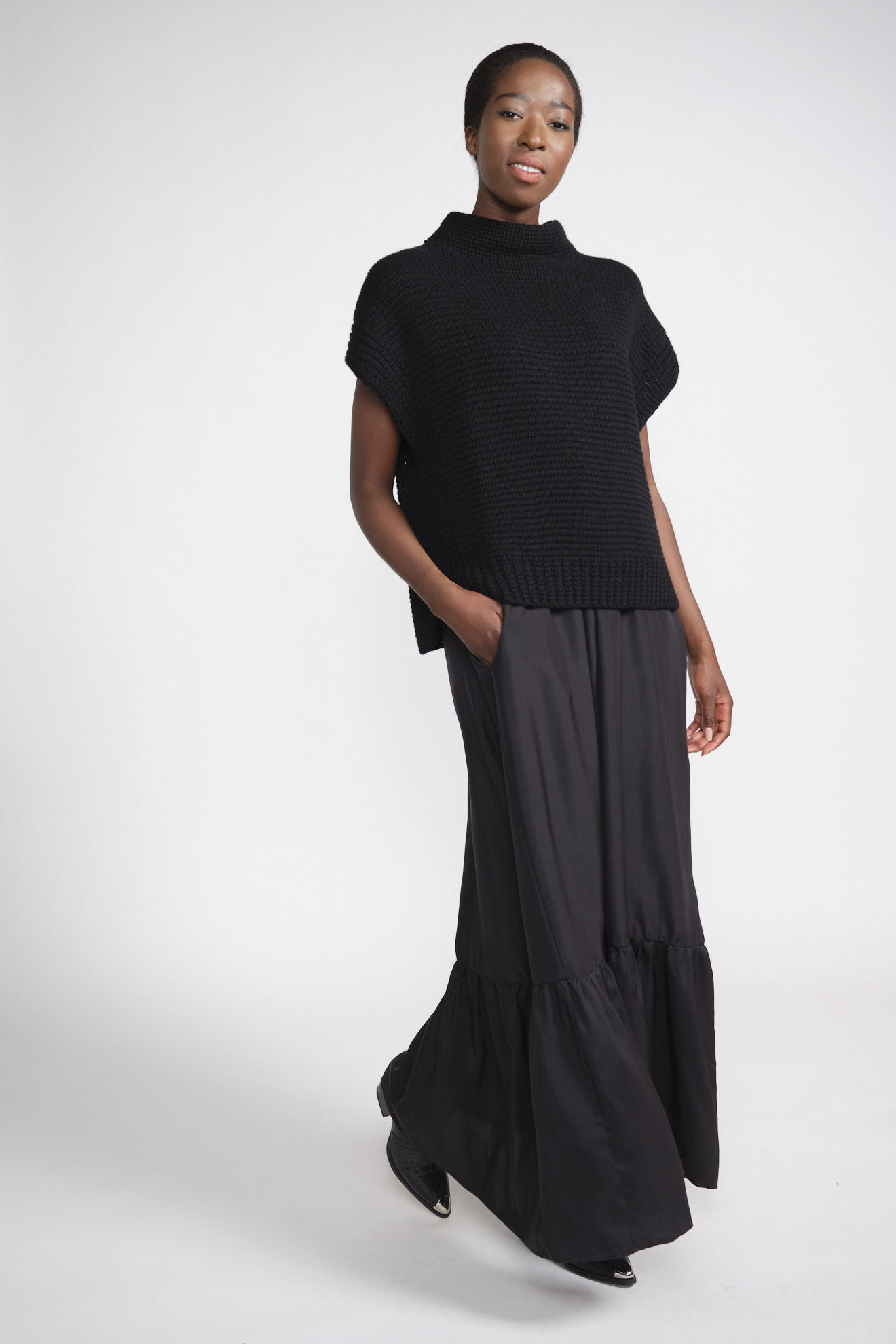 iris von arnim blouse black plain cashmere