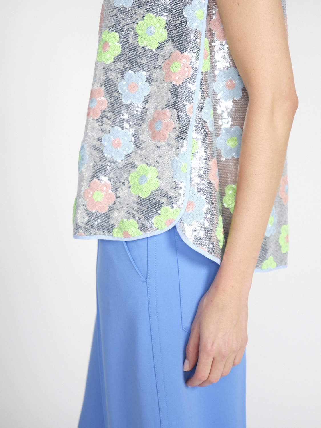 Odeeh Sequins Daisies - Blusa de lentejuelas con diseño floral   multicolor 34