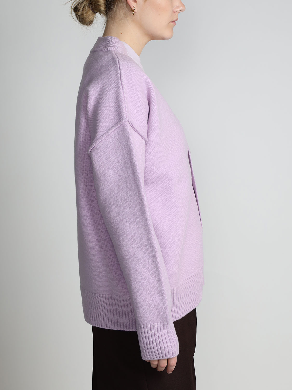 Ami Paris ADC Cardigan aus Wolle flieder L Ami Paris ADC Cardigan aus Wolle flieder L