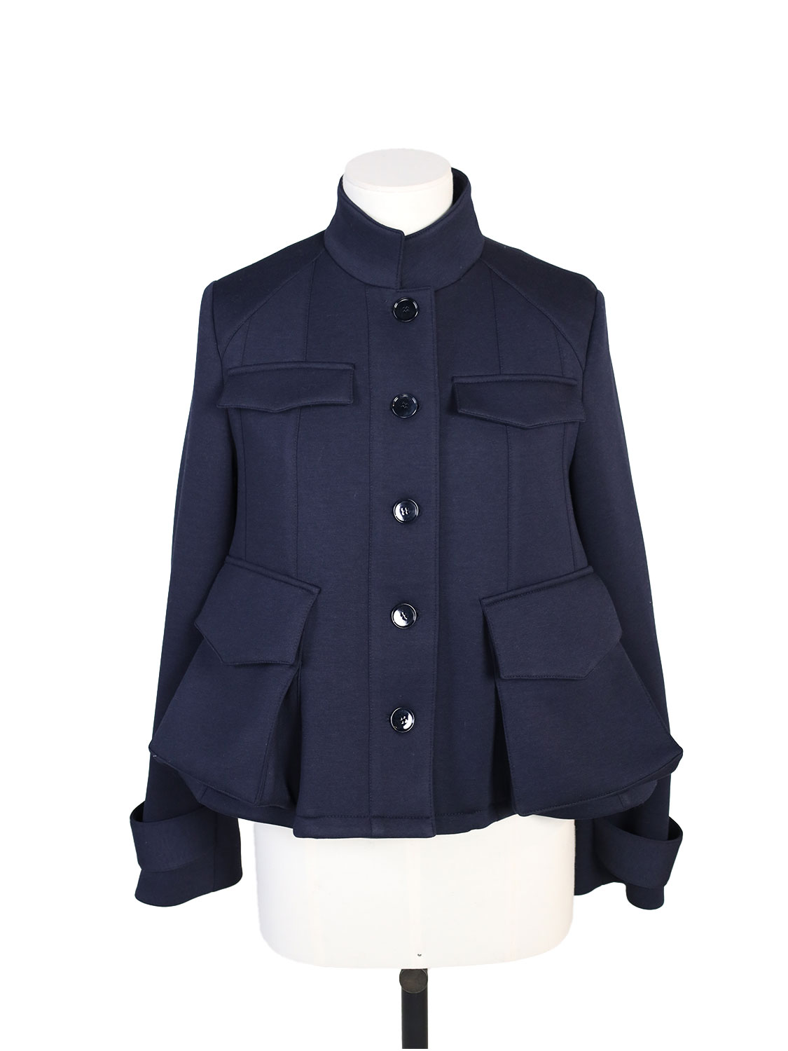 Strukturierte Kurzjacke mit Klappentaschen 